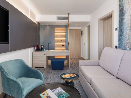 Фото Aminess Maestral Hotel