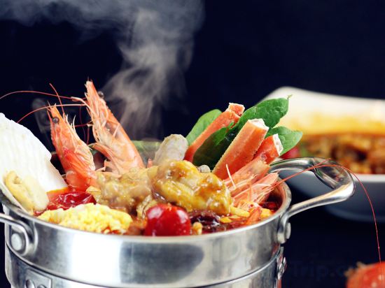 Фото Courtyard by Marriott Shanghai Central