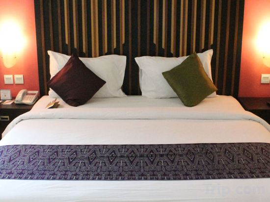 Фото Mercure Pontianak City Center