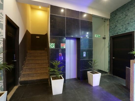 Фото Hotel Mayank Plaza near Igi Airport Terminal 3