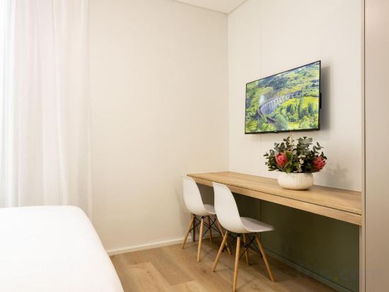 Фото Habitat Aparthotel by Totalstay