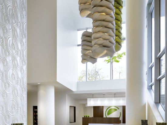 Фото Element Vancouver Metrotown