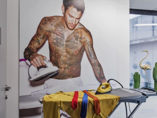 Фото Moxy Frankfurt City Center