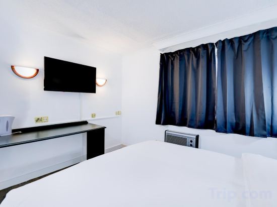 Фото Rivenhall Hotel