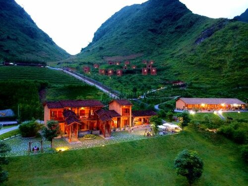 Гостиница Hmong Village Resort в Провинции Хазянг