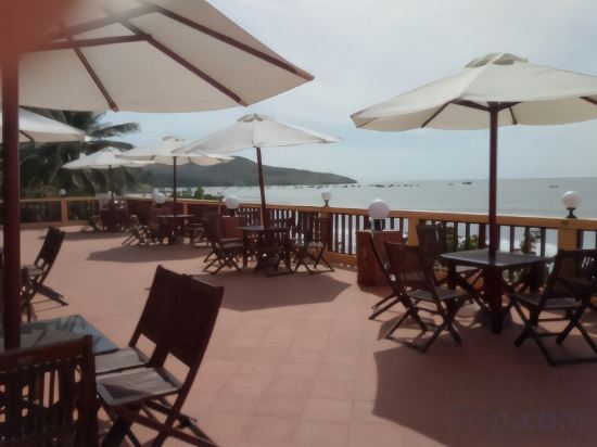 Фото Hon Rom Central Beach Resort