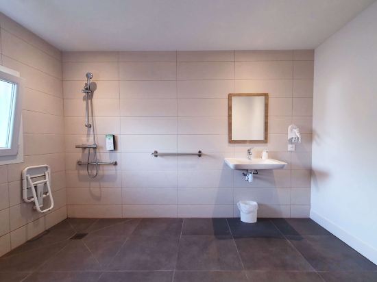 Фото Kyriad Direct Toulon Ouest La Seyne Sur Mer 