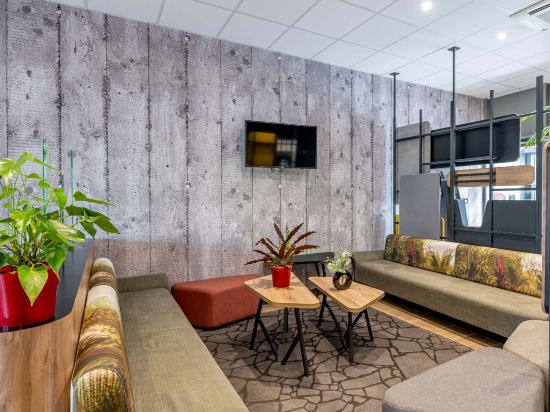 Фото B&B HOTEL Bordeaux Centre Gare Saint-Jean