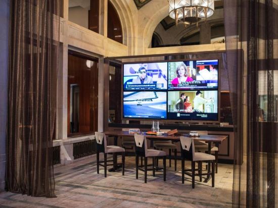 Фото Renaissance Pittsburgh Hotel