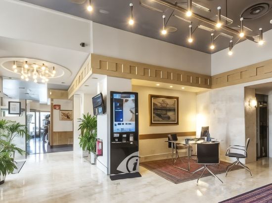 Фото Hotel Albret