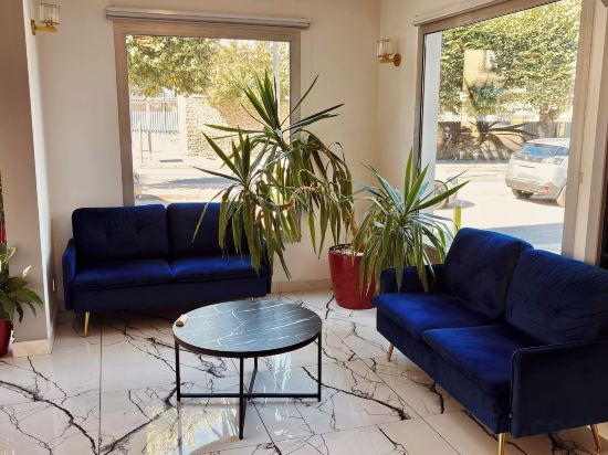 Фото Kyriad Direct Arpajon