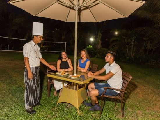 Фото The Fern Residency Miramar