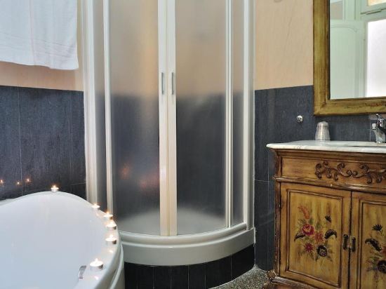 Фото Golden Tulip Rome Piram