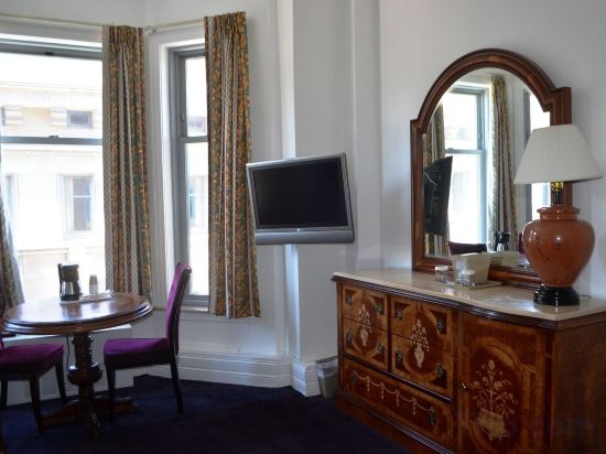 Фото The Congress Plaza Hotel & Convention Center