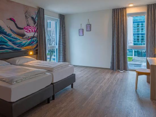 Фото Ramada Encore by Wyddham Munich Messe