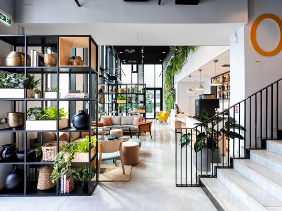 Фото Staycity Aparthotels Paris La Defense