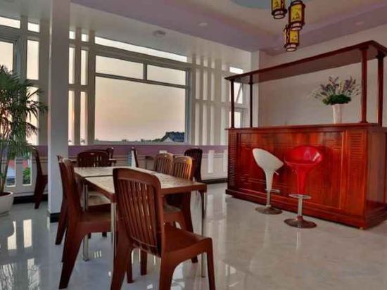 Фото Halona Hotel