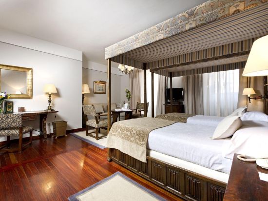 Фото Parador de Santiago de Compostela