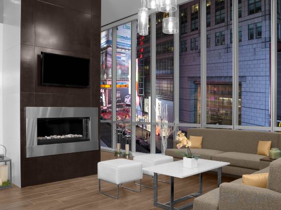 Фото Hilton Garden Inn New York-Times Square Central