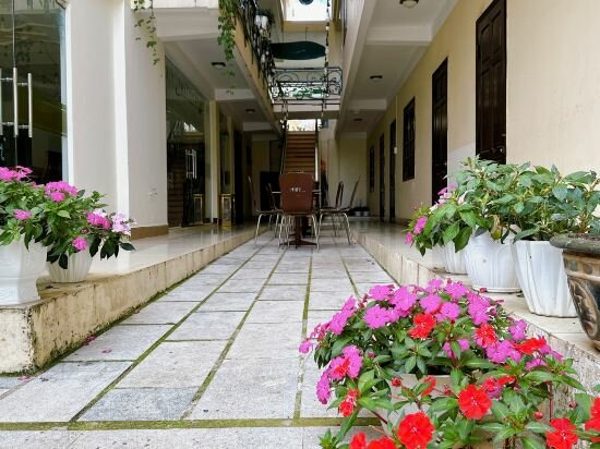 Фото Le Petit Paris Hotel Dalat