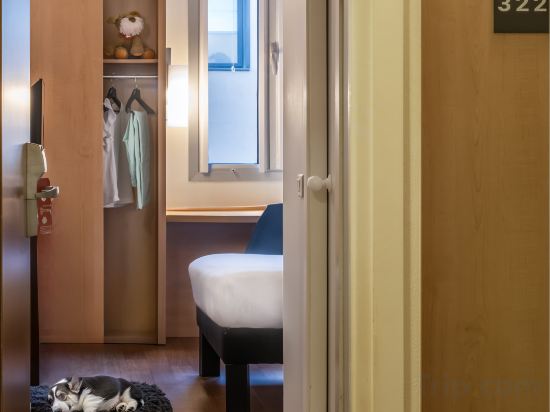 Фото Ibis Barcelona Plaza Glories 22