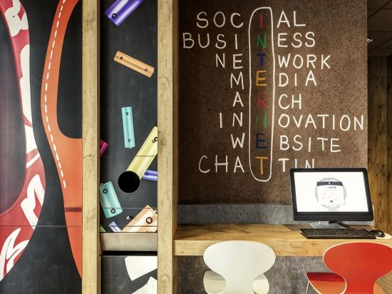 Фото Ibis Paris Boulogne-Billancourt