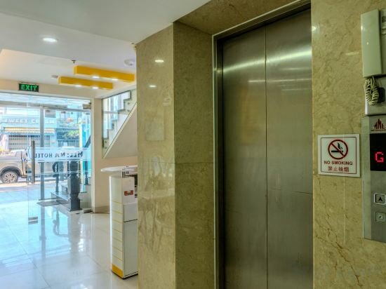 Фото Melyna Hotel