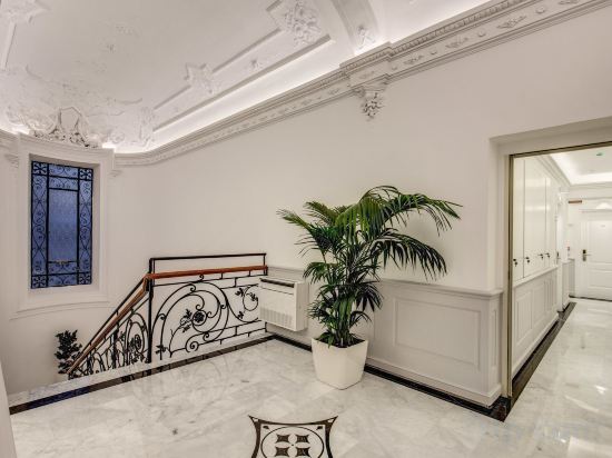 Фото The Liberty Boutique Hotel