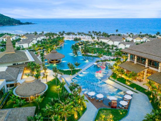 Фото New World Phu Quoc Resort