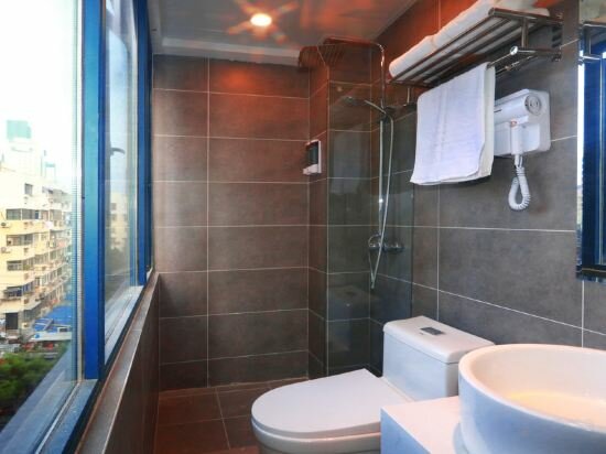 Фото Qingmu Hotel (Nanjing Provincial People's Hospital Shanghai Road Subway Station Branch)