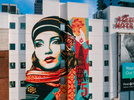 Фото The State Hotel