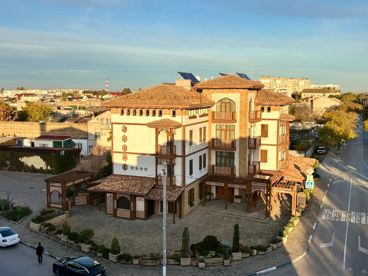 Фото отеля 2