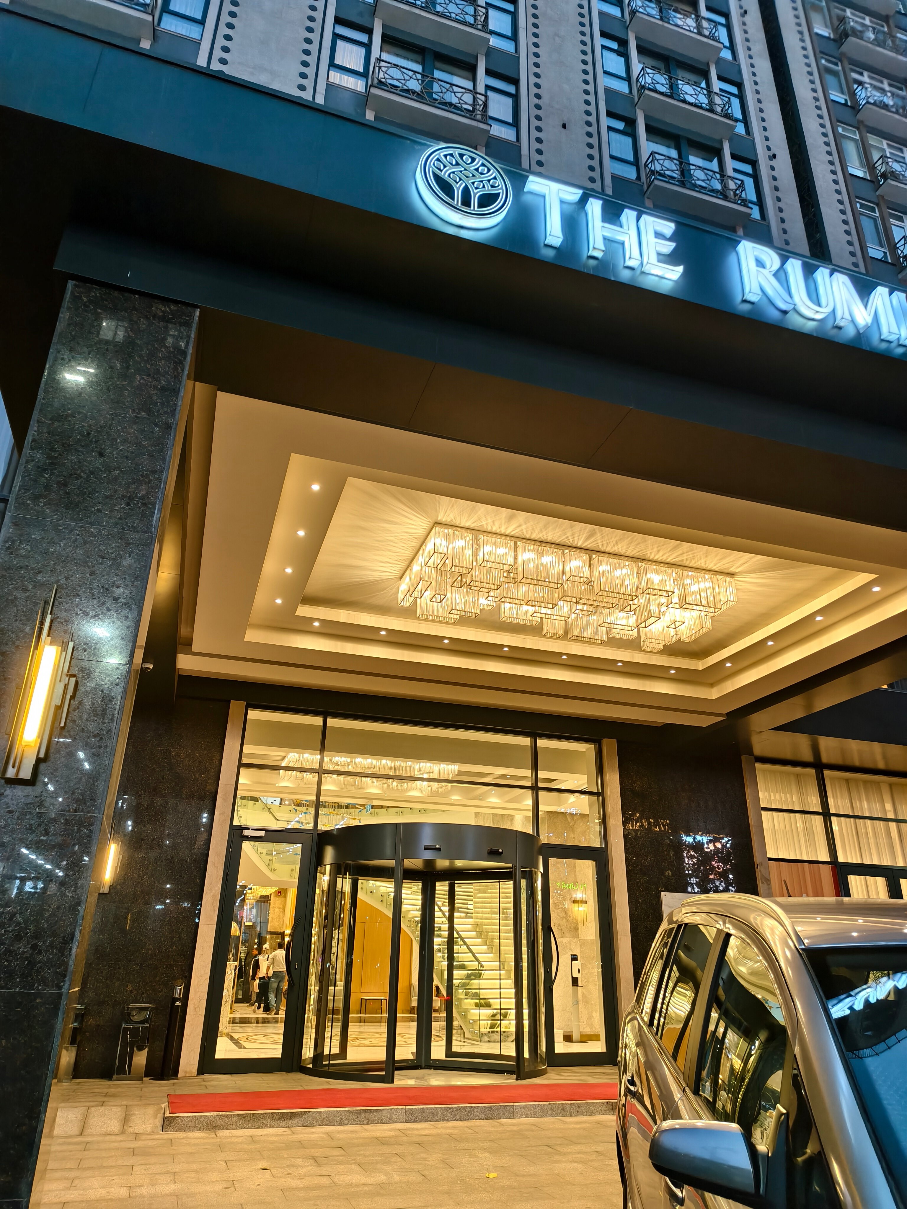 Фото Dushanbe Serena Hotel