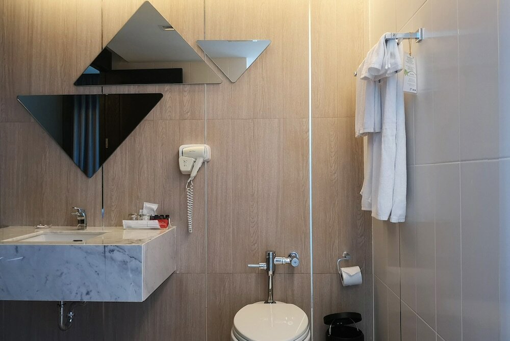 Фото Tsix5 Phenomenal Hotel Pattaya