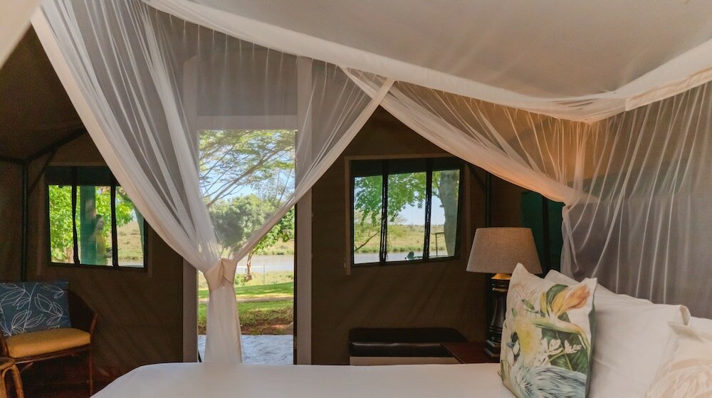 Фото Crocodile Bridge Safari Lodge