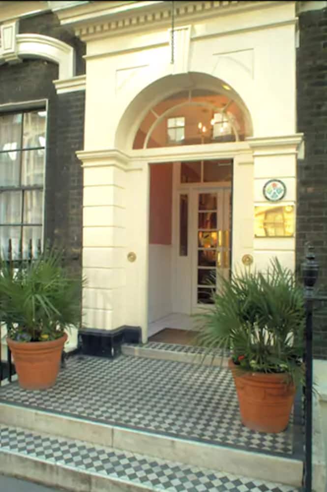 Фото The Garth Hotel