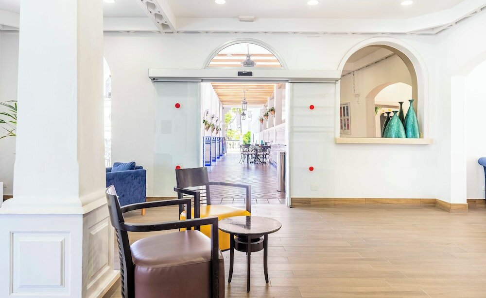 Фото Apartamentos Beverly Hills Heights - Excel Hotels & Resorts