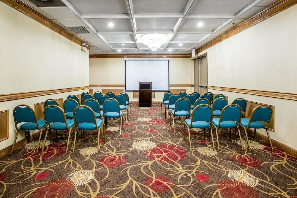 Фото Holiday Inn Chicago – Midway Airport S, an Ihg hotel