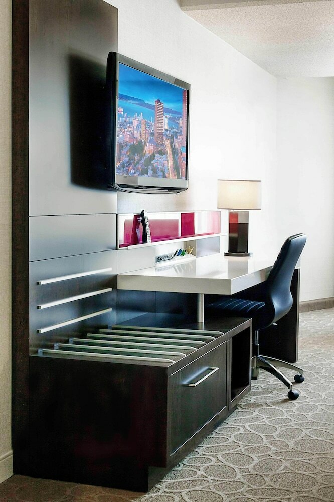 Фото Delta Hotels by Marriott Quebec