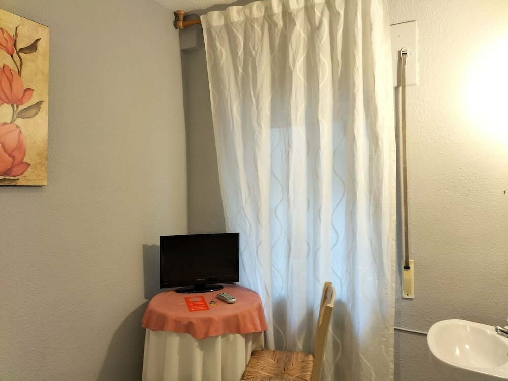 Фото Hostal Albero by gaiarooms