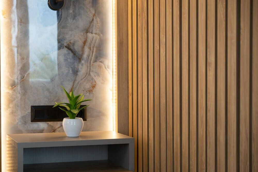 Фото Mythic Summer Hotel