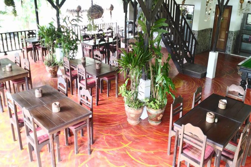 Фото Flower Power Village