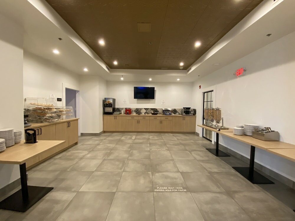 Фото Lake Placid Inn Boutique Hotel