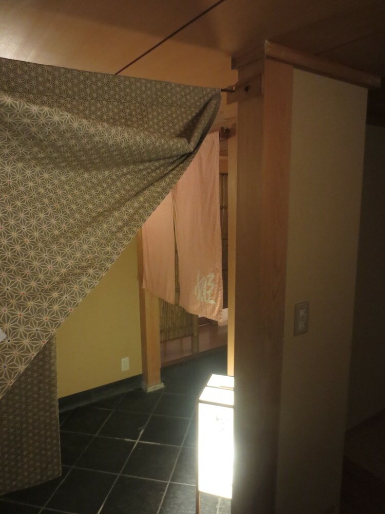 Фото Historical Ryokan Hostel K's House Ito Onsen