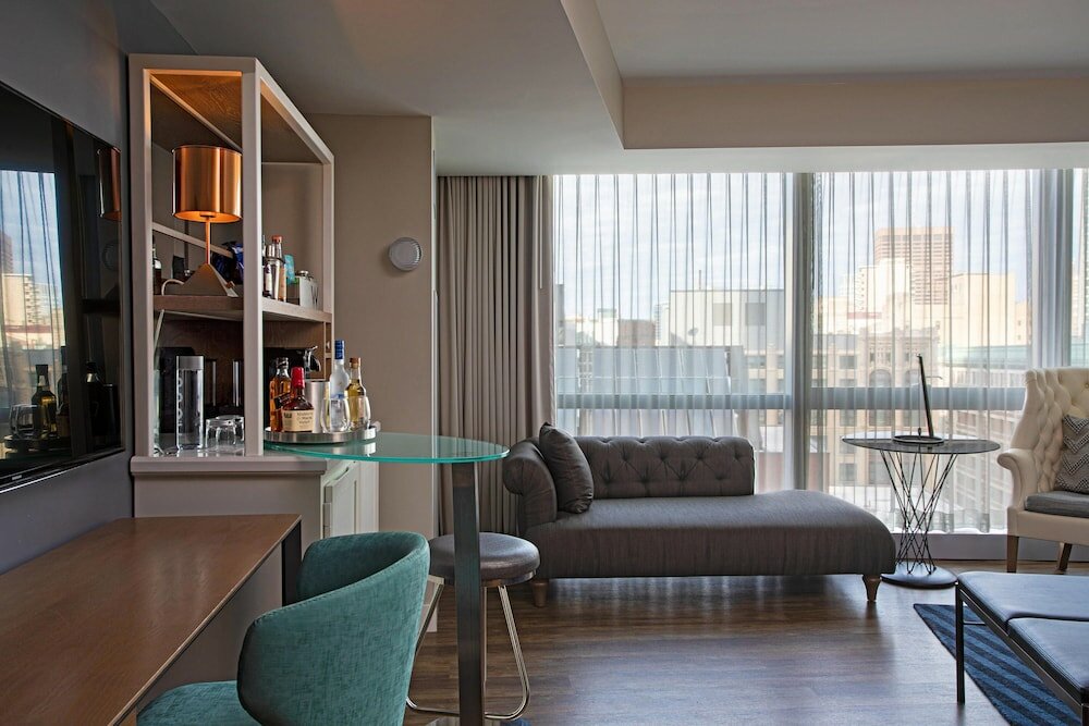 Фото W Boston, a Marriott Hotel