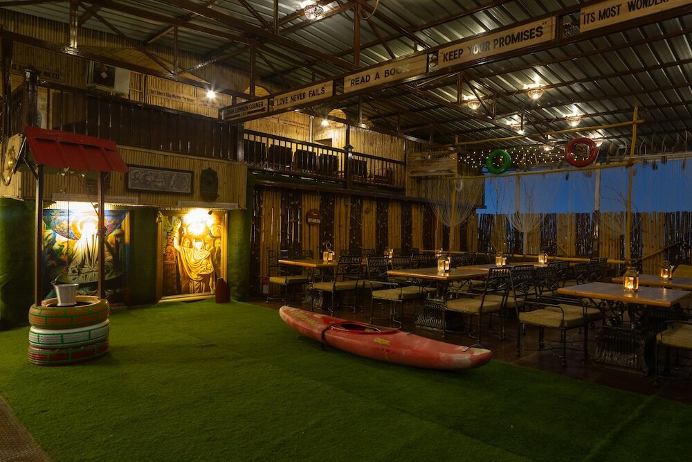 Фото Отель EllBee Ganga View