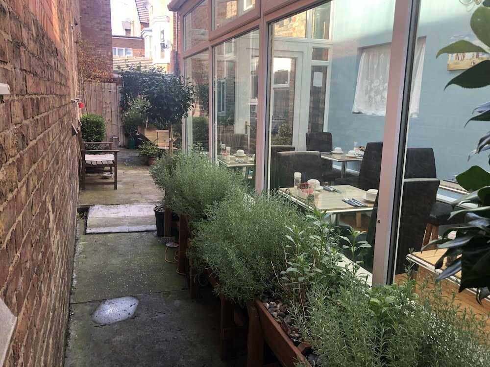 Фото The Promenade