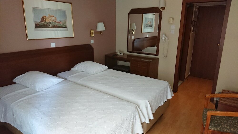 Фото Economy Hotel