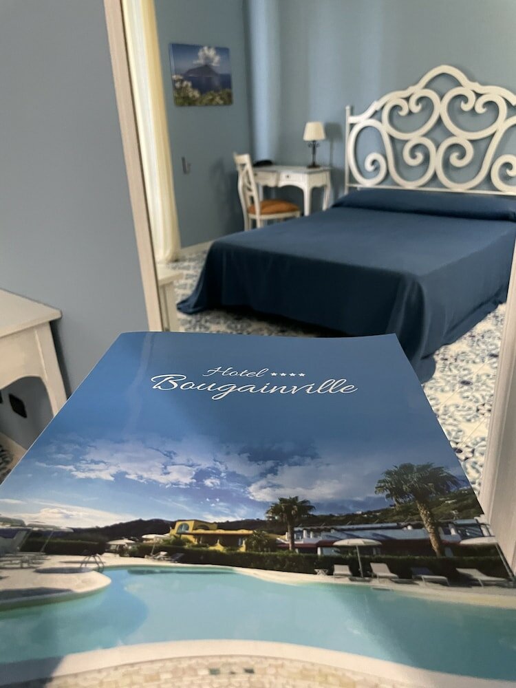 Фото Hotel Bougainville