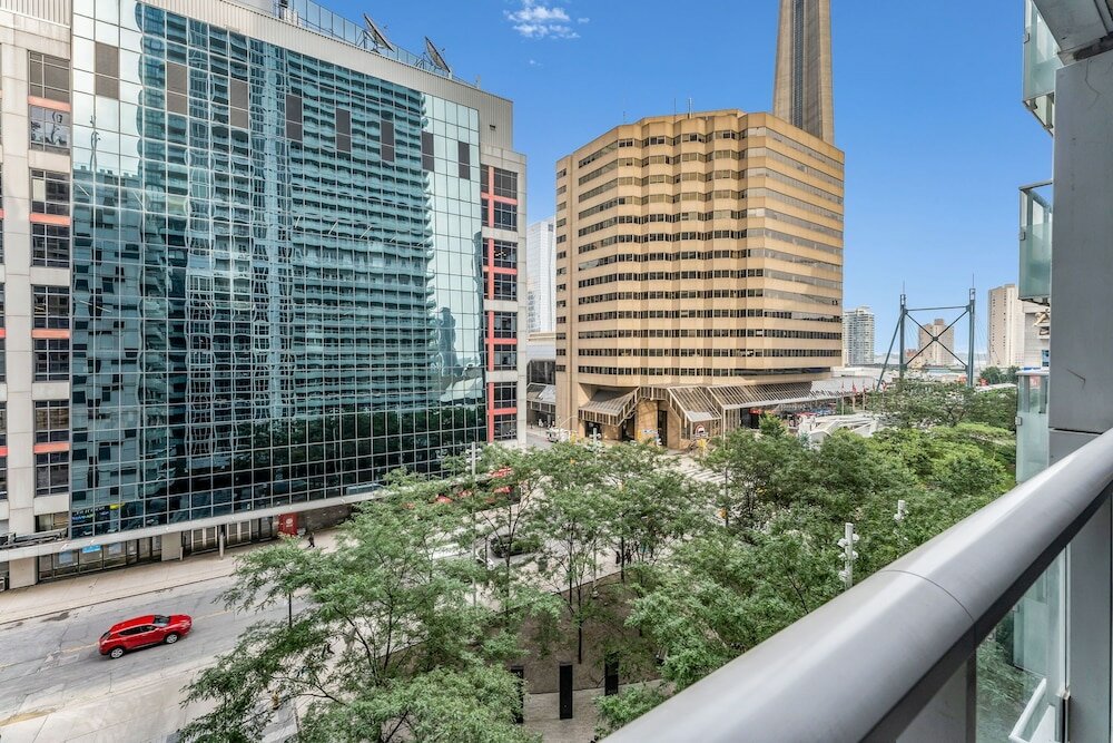 Фото Grand Royal Condos - Cn Tower